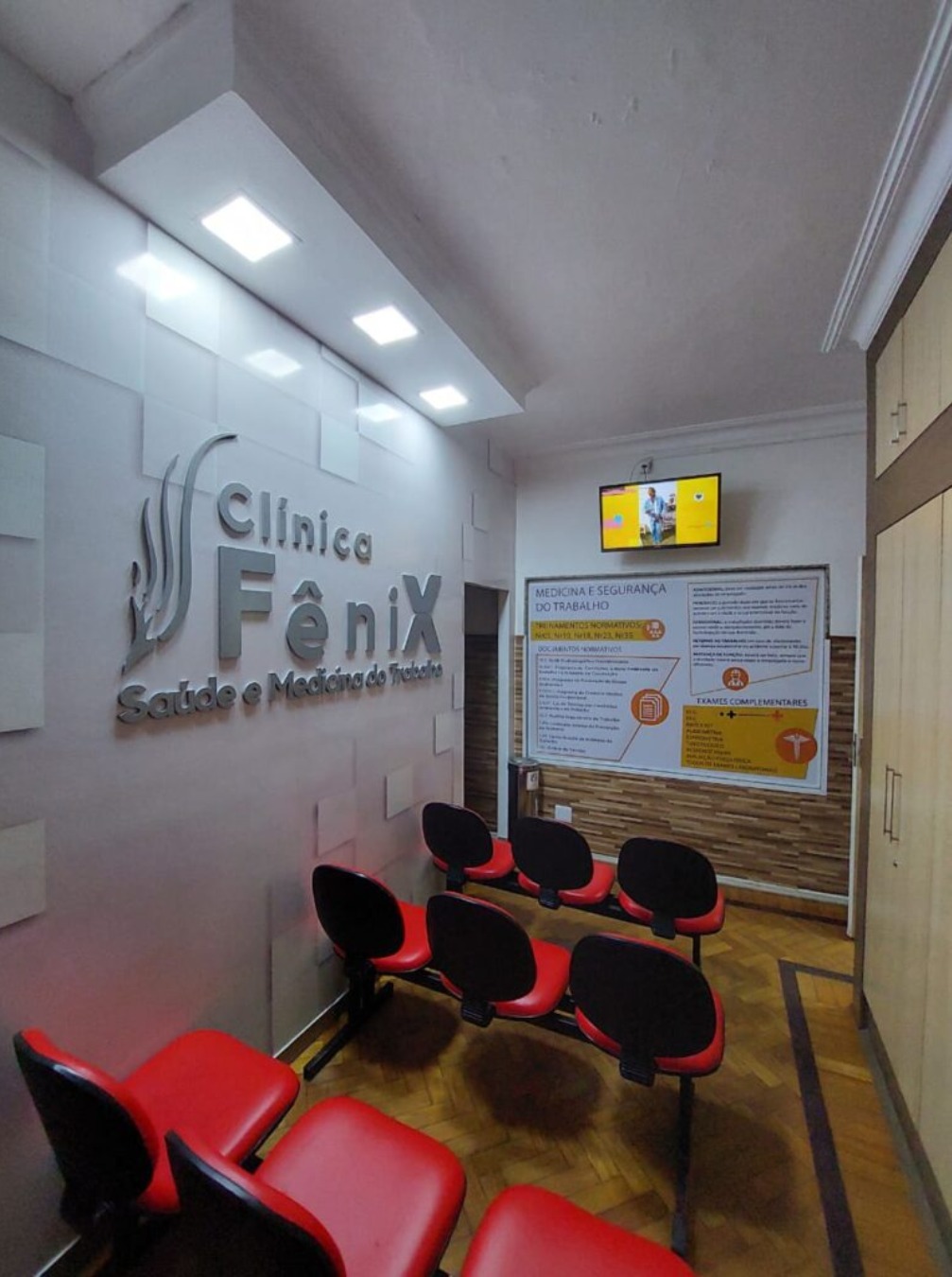 Fachada da Clínica Fenix